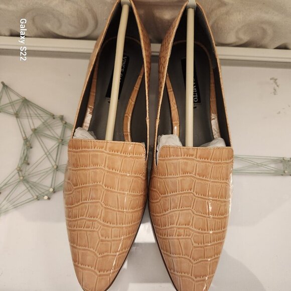 Vince Camuto "Kikie" cream puff patent Croco loafers. NIB. Size 8.5 - Picture 5 of 12